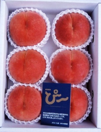 加納岩の「ピー甘」桃