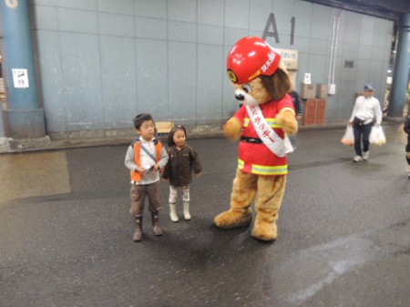 市場がある茨木市消防のマスコット「ラッキー」