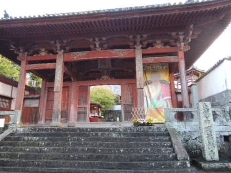 立派な寺が並ぶ寺町